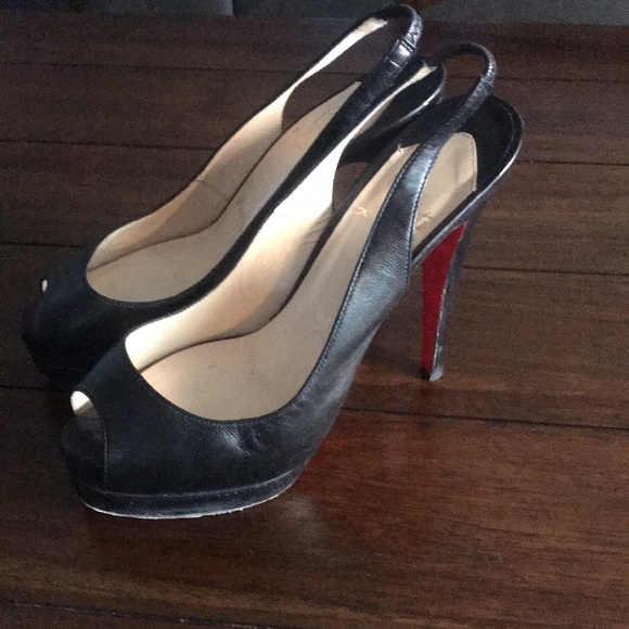 Authenticity Christian louboutin heels - Picture 3 of 6